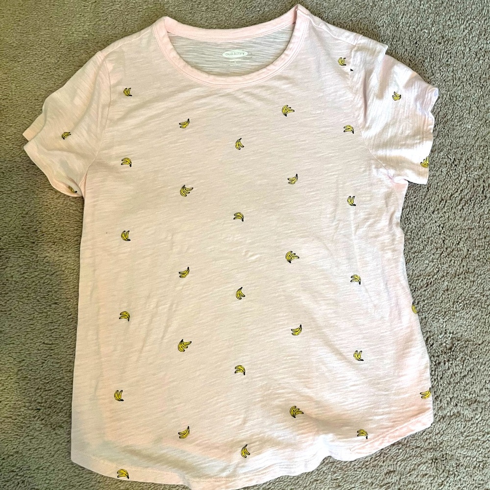 Women’s tshirt size medium